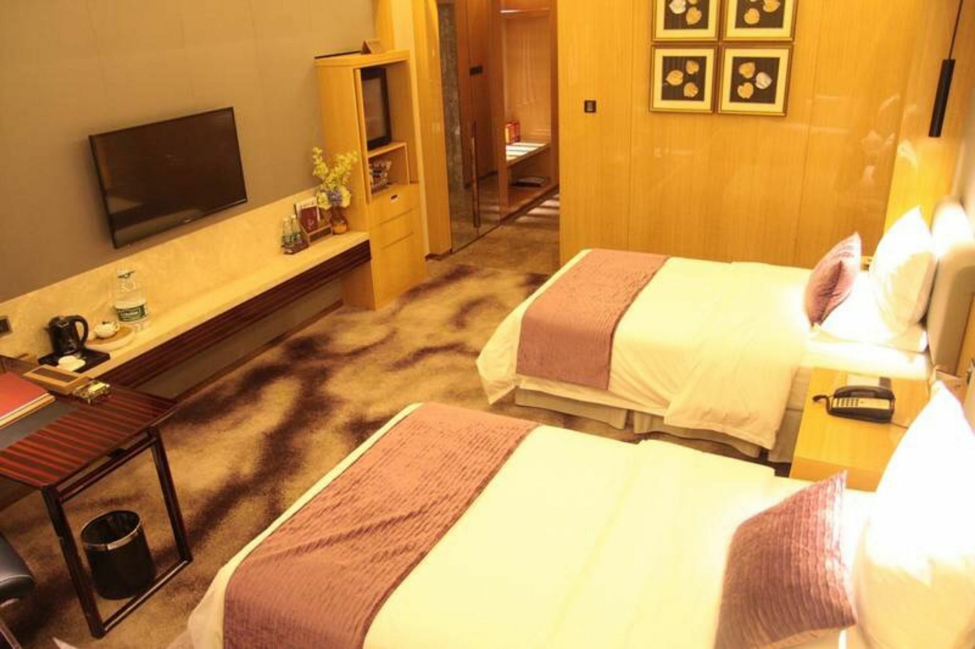 Swan Lake Recreation Hotel Foshan Extérieur photo