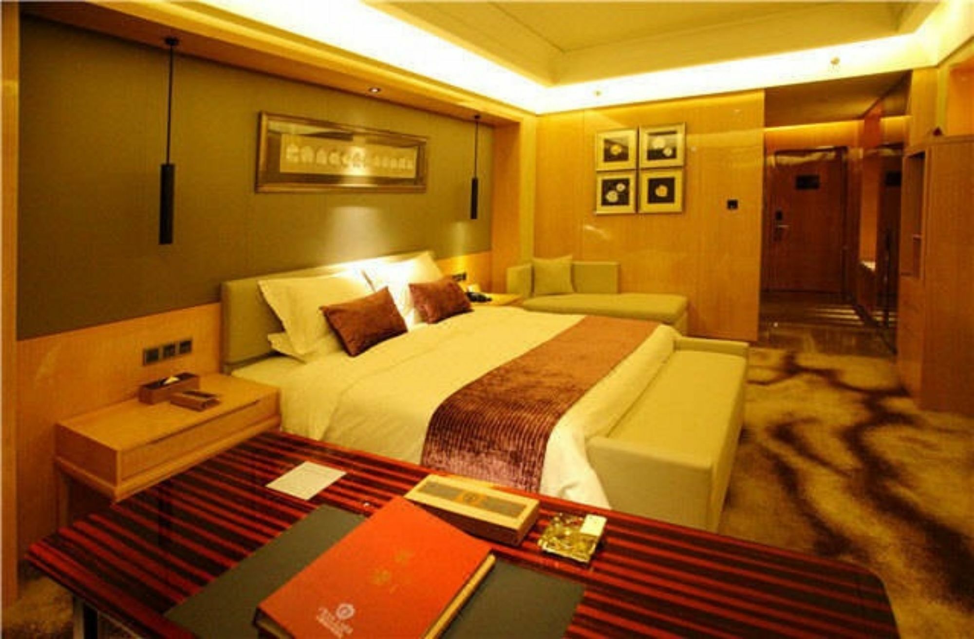 Swan Lake Recreation Hotel Foshan Extérieur photo